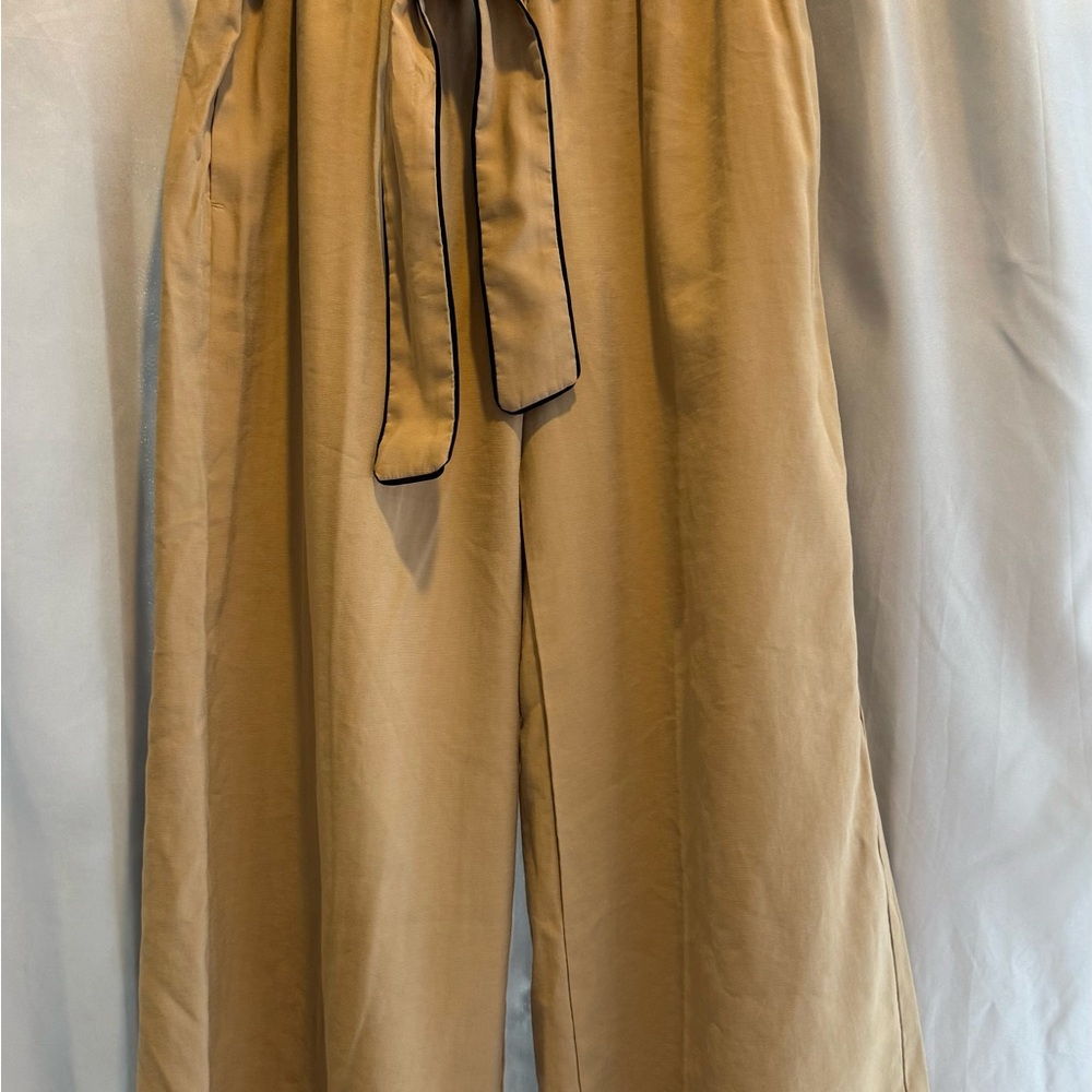 Ann Taylor Factory Camel and Black Trim Wide Leg Pants